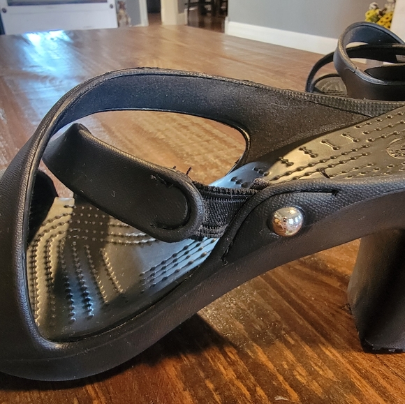 Crocs Cyprus IV Heeled Sandals Black Size 10 - Picture 5 of 7